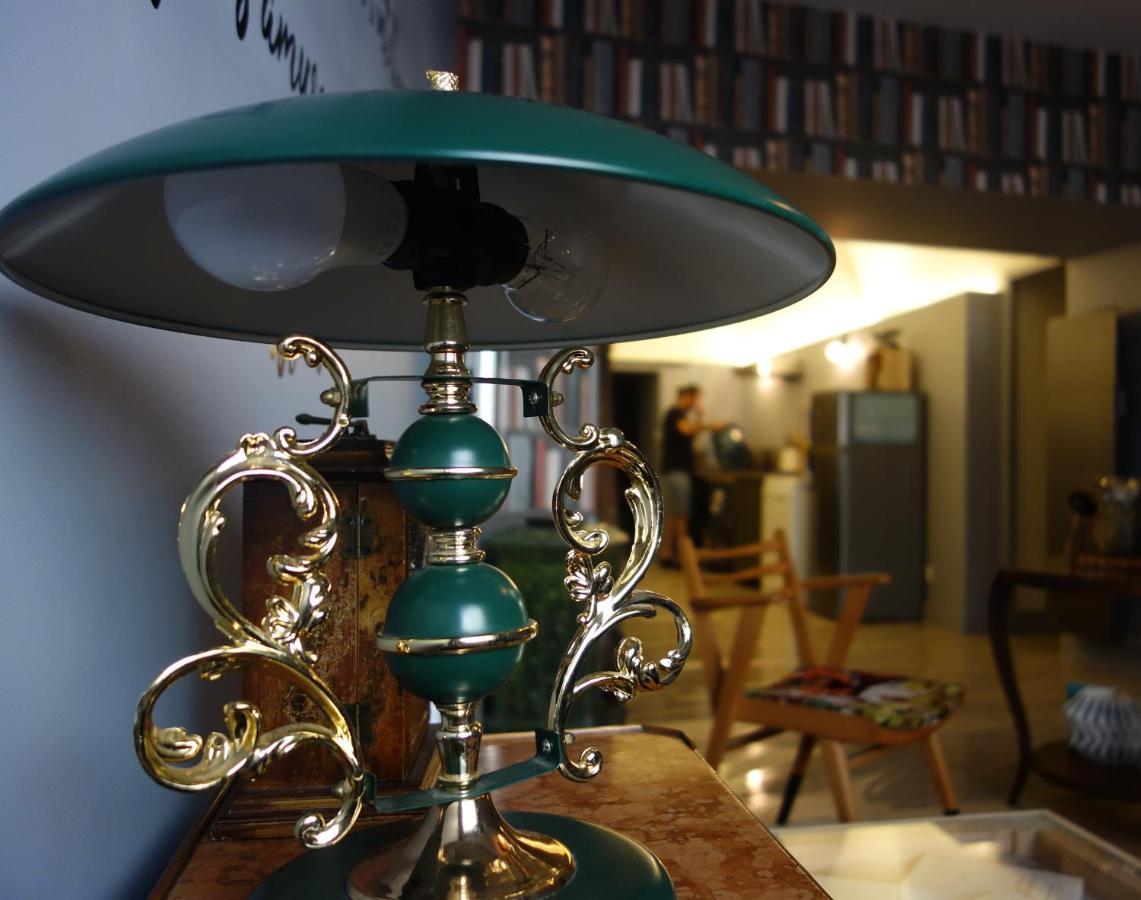 Le Bouquiniste, Centre Historique, Fibre, Ess, Rez-De-Chaussee, Bedinshop 로만스수르아이져 외부 사진