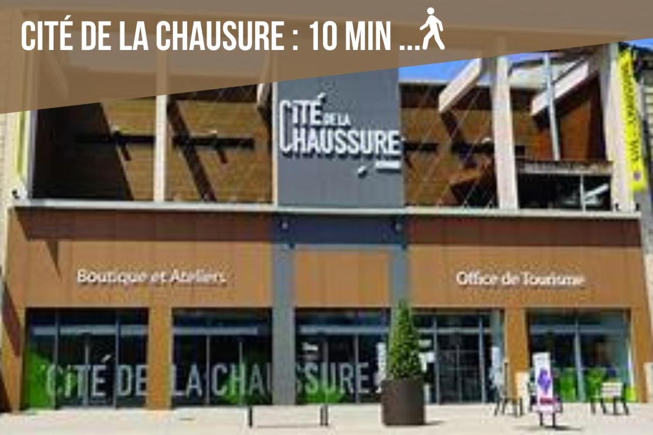 Le Bouquiniste, Centre Historique, Fibre, Ess, Rez-De-Chaussee, Bedinshop 로만스수르아이져 외부 사진