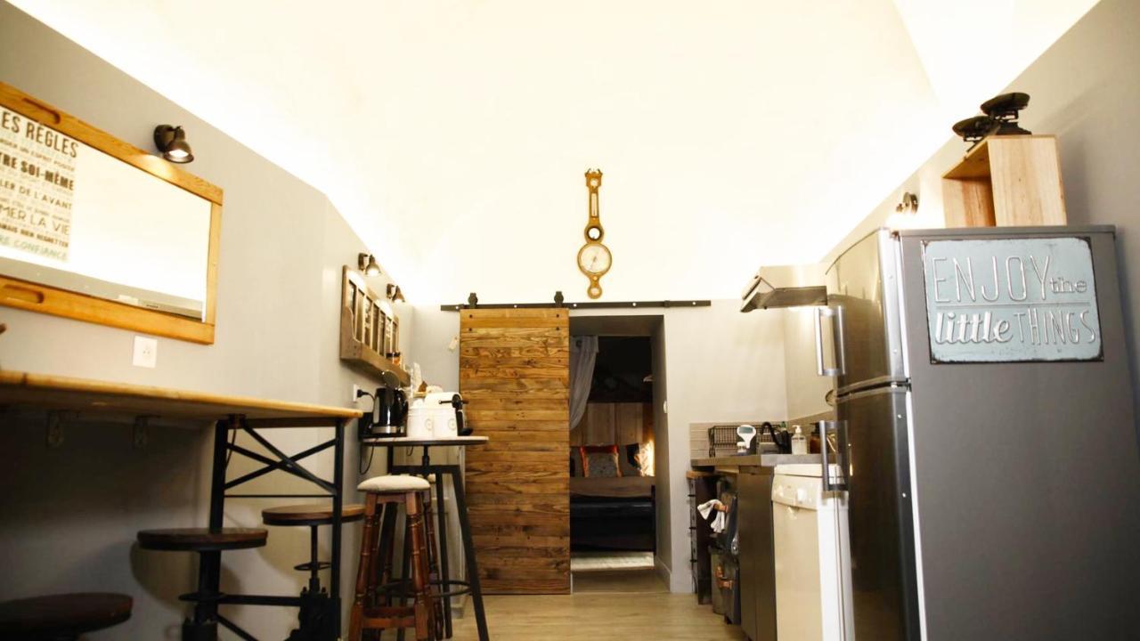 Le Bouquiniste, Centre Historique, Fibre, Ess, Rez-De-Chaussee, Bedinshop 로만스수르아이져 외부 사진